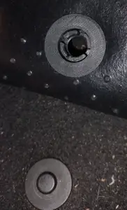 Renault/Dacia Sandero floor mat clip