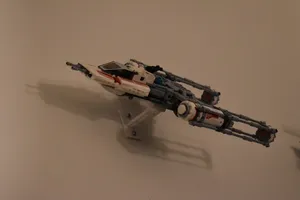Wall mount for Lego Star Wars (and other) small ships