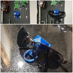Diamond Stand For Glasses
