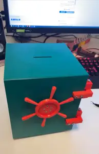 Piggy bank/money bank/safe