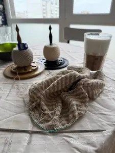 Lovely Yarn Spinner Holder for Knitting