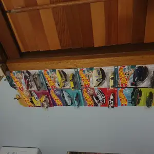 Hot Wheels hanger