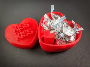 Kiss Kiss Heart Large Container