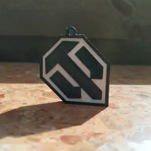 world of tanks (logo) keychain