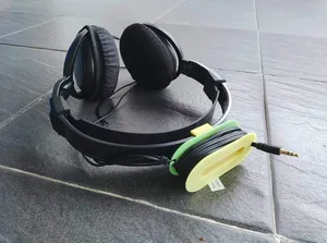 Headphone cable organizer