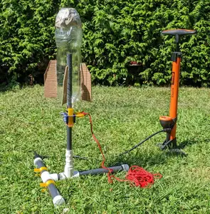 Water rocket launch pad