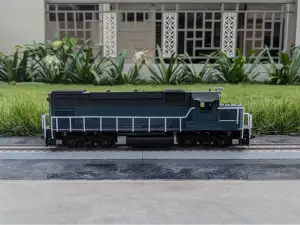 GP15 Locomotive (BNSF) - Dragon Railway