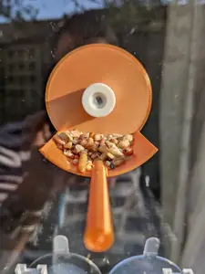 A Simple Bird-Feeder for Windows
