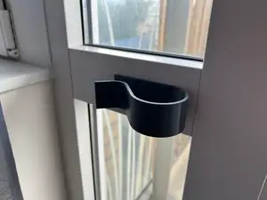 Curtain Holder