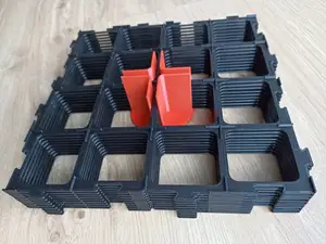 Holder for Karak/Carcassone tiles grid