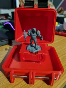 Rugged Transport box for DnD/Warhammer Figure