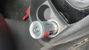Citroen C4 Picasso energy drink can holder