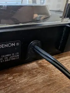 Denon DP-35F power cord clamp