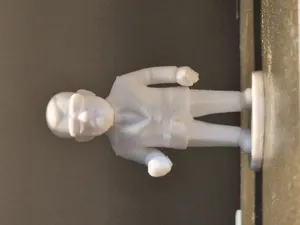 figurka Grzegorza Brauna