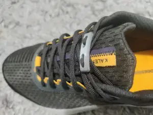 The best hack for your sneakers / Make your shoes look neat
