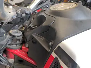 Moto Guzzi V85TT anti-turbulence deflector