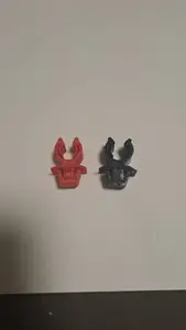 Клипса (держатель) упора капота. Hood prop rod clip (retainer).VAZ-1118 (Lada Kalina 1), VAZ-2123 (Niva Chevrolet / Travel).
