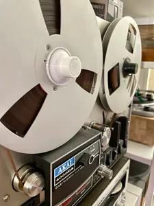 Reel lock (clamp) for Akai 4000DS reel to reel