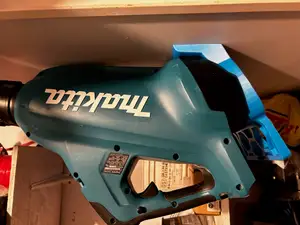 Wall mount for Makita DUB362 Leaf Blower