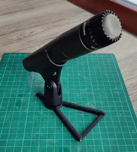 Shure SM57 microphone stand