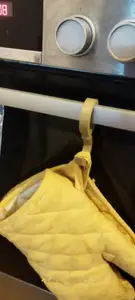 oven glove hanger