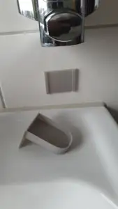 Drip catcher / drip tray for soap dispensers
