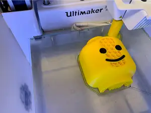 2-colored version of a large Lego Figure Head