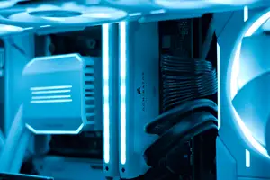 Low-profile topbar for Corsair Dominator RAM