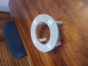 Honeycomb plant stand