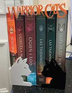 Cat bookends /Warrior Cats series