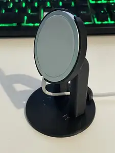 iPhone Magsafe Stand (updated)