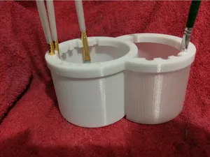 Single and dual paint brush cleaner/holder