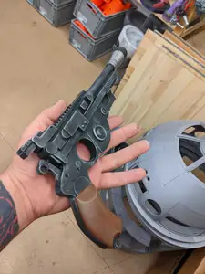 Mandalorian pistol