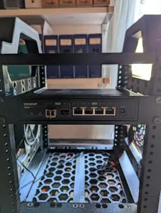10in Rack Mount QNAP QSW-2104-2S and QSW-1105-5T