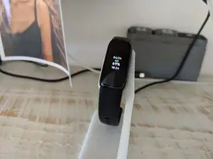 Fitbit Luxe charging Standd