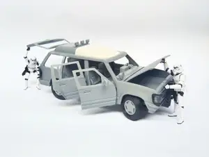1:18 Jurassic Park SUV