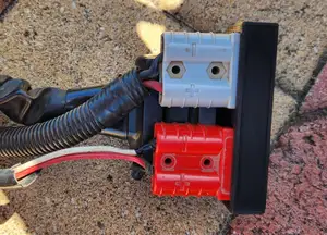 SB50 Anderson plug & 12 Pin flat trailer plug (Australian/NZ) holder / dust cover