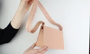 Self Closing Triangle Purse with Geometric Link Chain