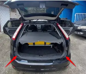 Ford Focus wagon trunk door Rubber