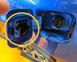 Fuel/gas cap holder for Mitsubishi EVO 7,8,9