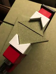 Plaque de serrage à 45° pour presse Bessey Korpus