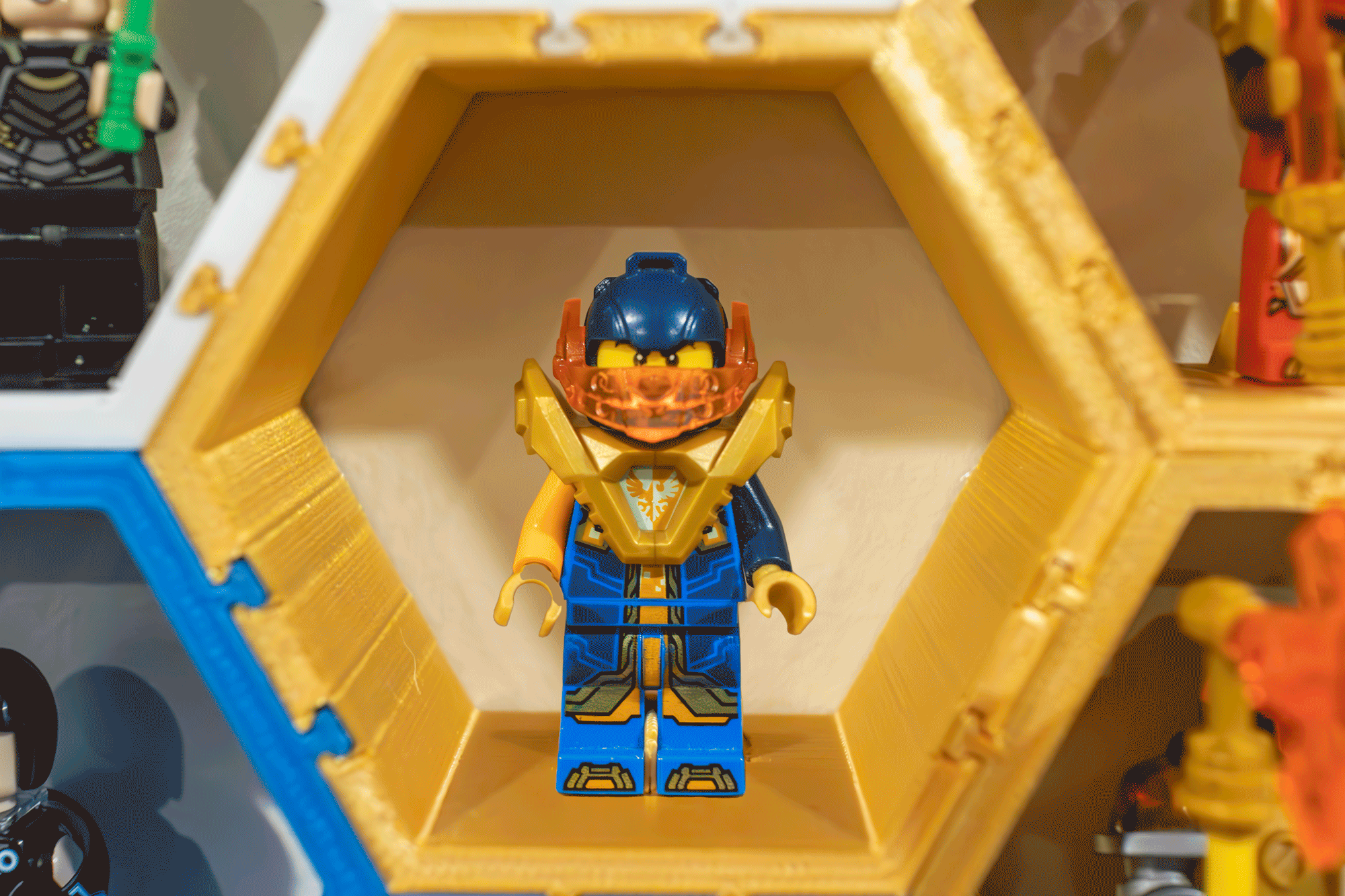 LEGO minifig hexagon (no baseplate needed)