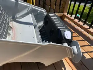 Pool screwable cap for stairs