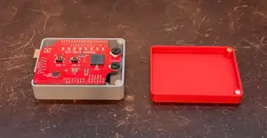 Programming Electronics Academy Kit on a Shield Arduino travel case