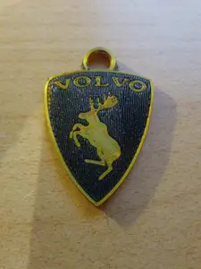 Prancing moose keychain flat
