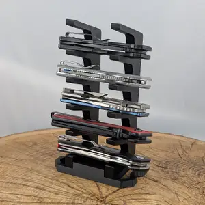 Tower stand for EDC knives