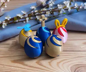 Happy Easter! 3 cores + 3 toppers