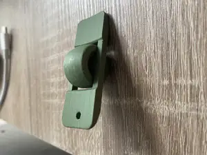 Finger one wheel keychain