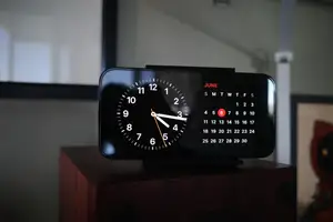 Landscape magsafe stand for iOS 17 Standby mode