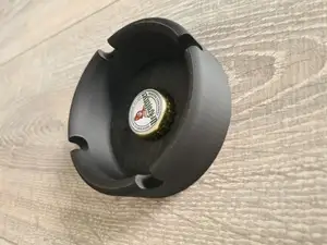 Ashtray / Aschenbecher